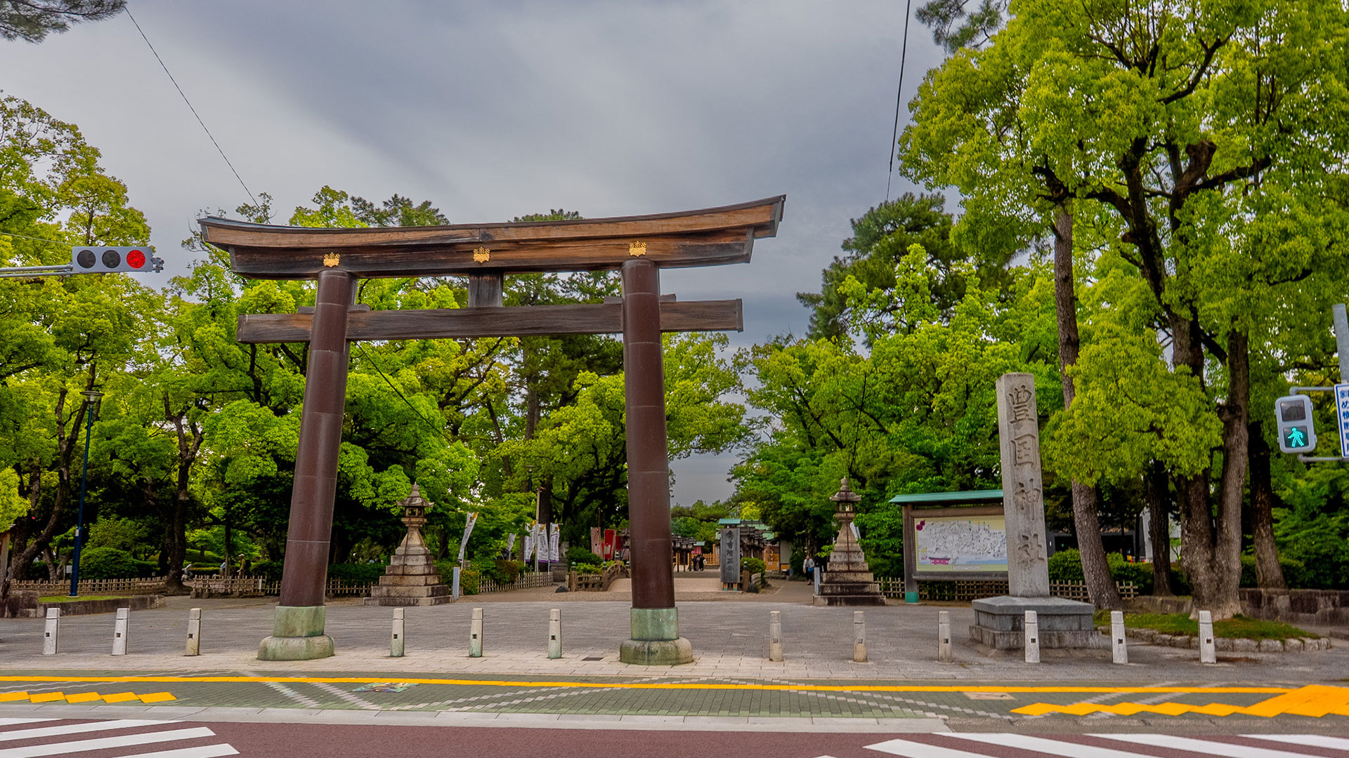 夏の豊国神社2