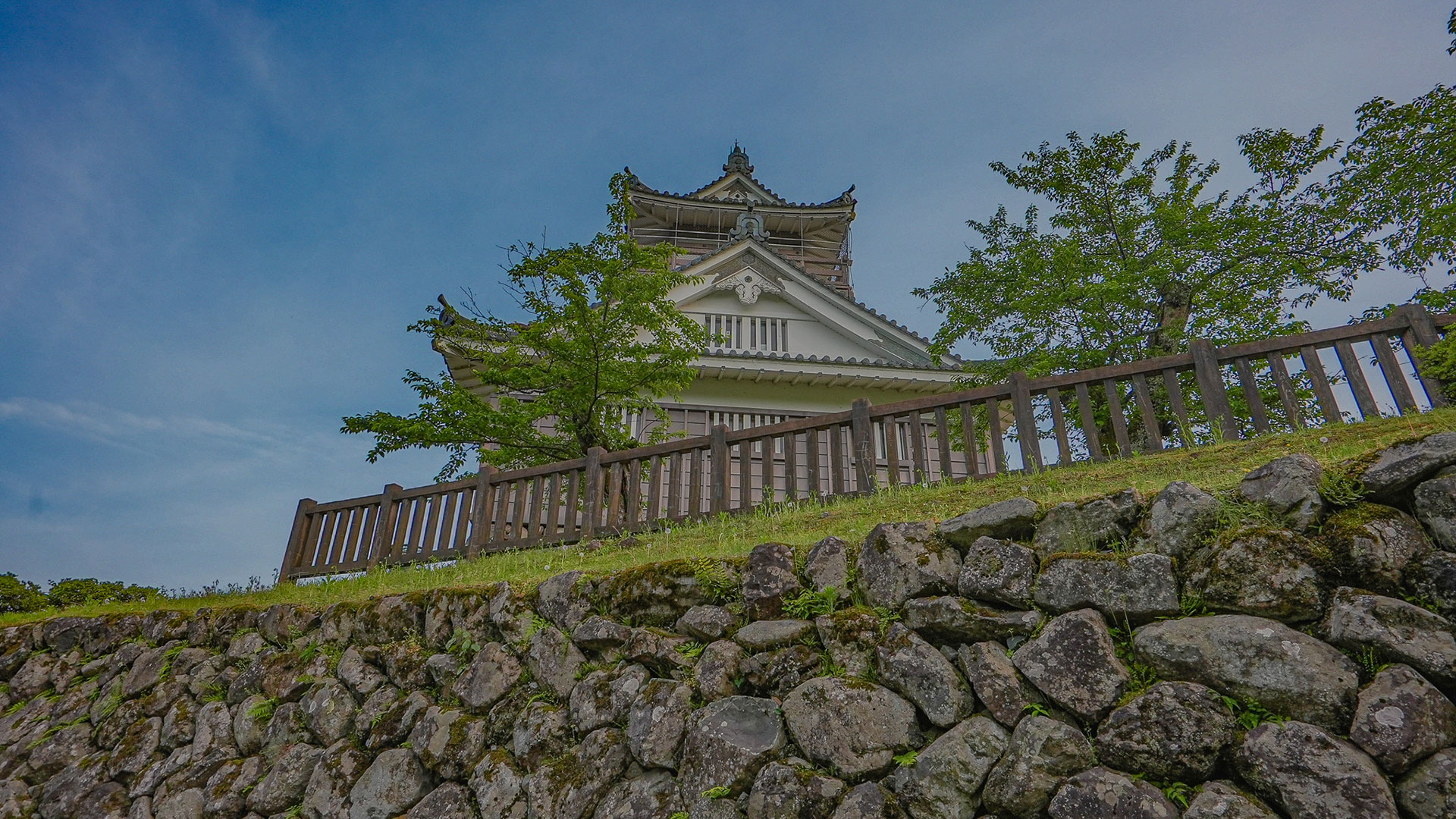 春の越前大野城4