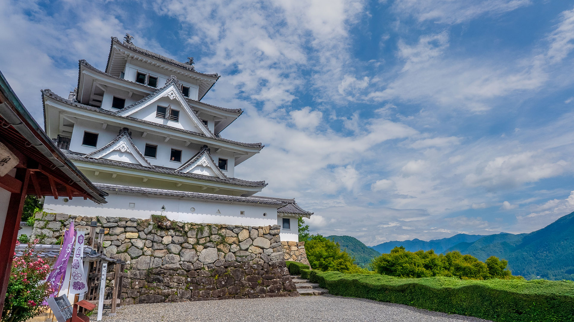 夏の郡上八幡城2