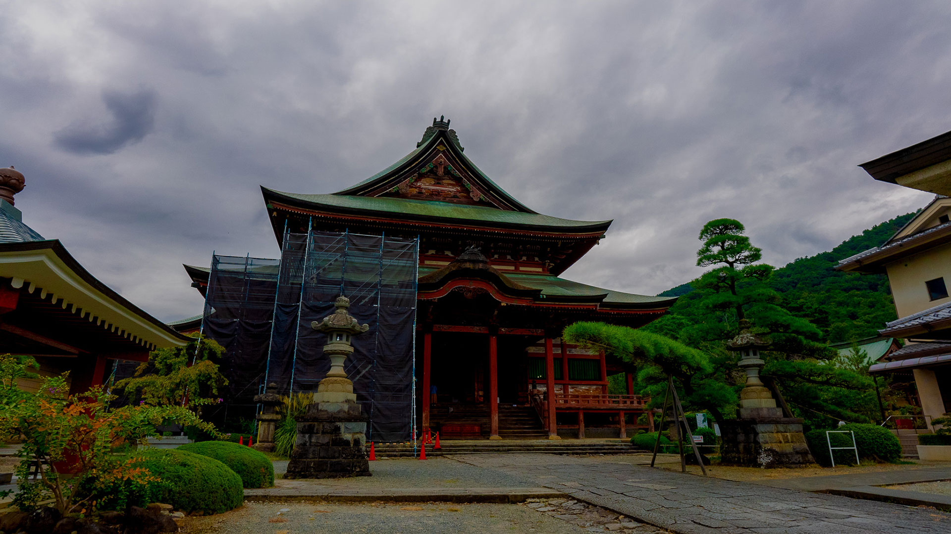 夏の甲斐善光寺4
