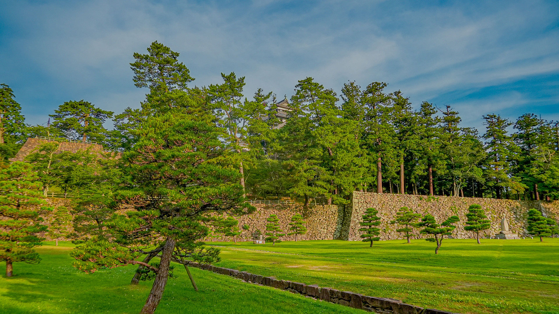 夏の松江城10