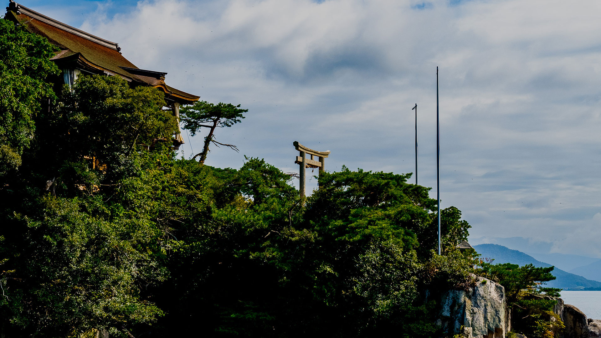 夏の竹生島・宝厳寺4